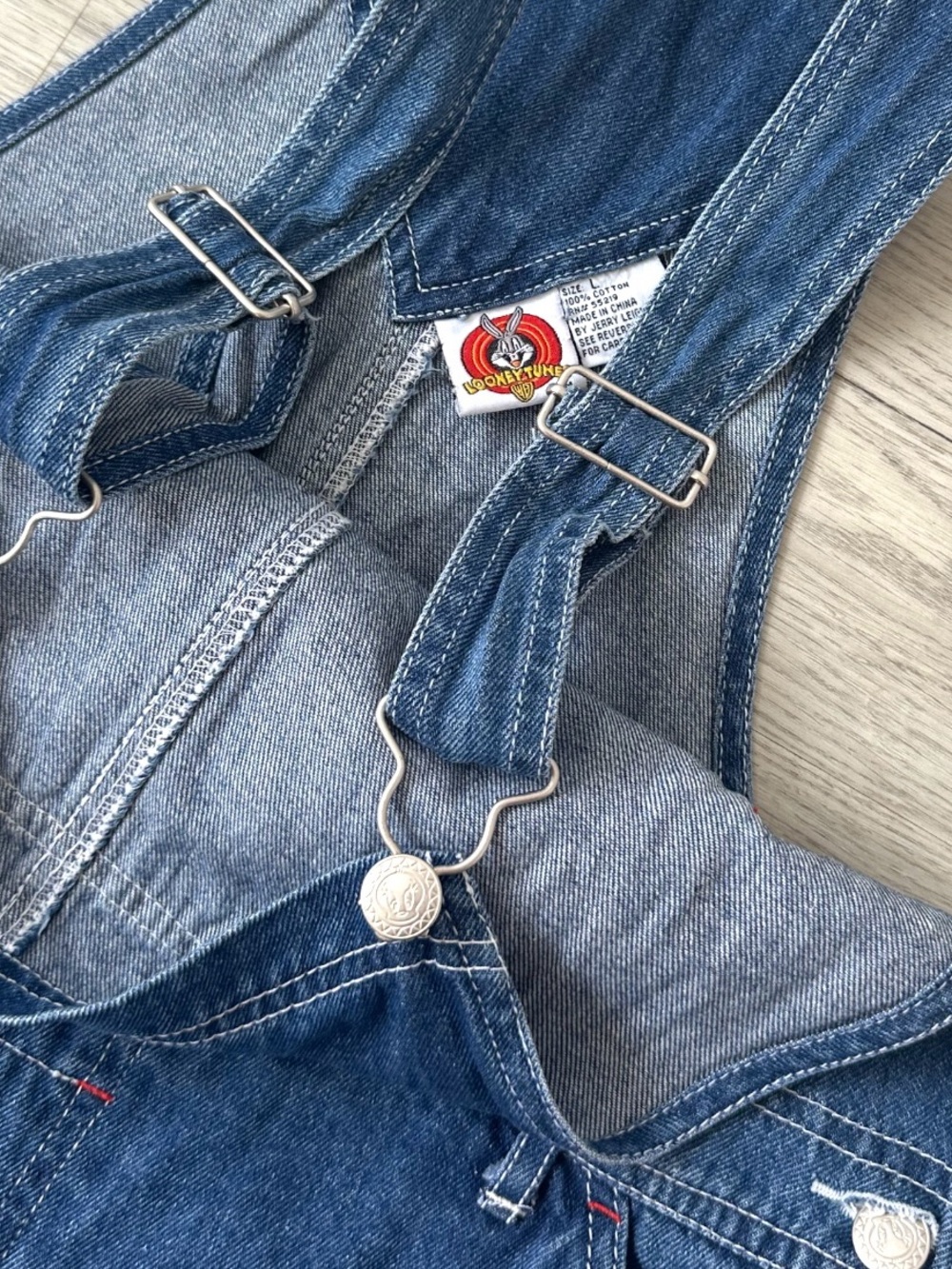 VINTAGE LOONEY TUNES TWEETY DENIM SHORTALL - Picture 7 of 7